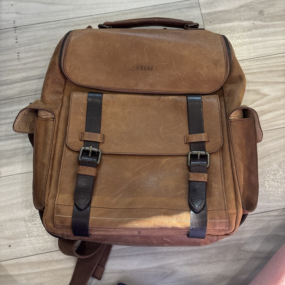 Vélez Genuine Full Grain Leather Men's Large Backpack Made in Colombia READ